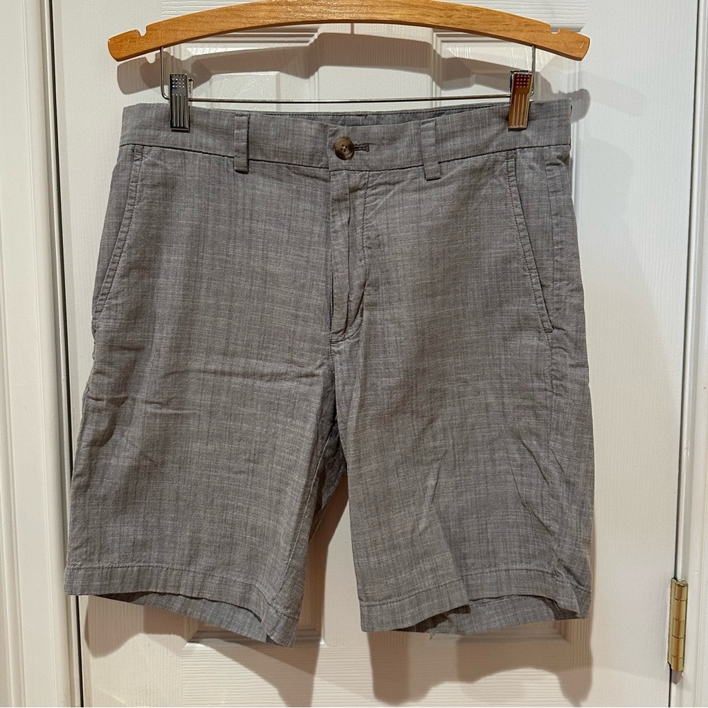 Vineyard Vines Gray Men's Shorts, Size 31